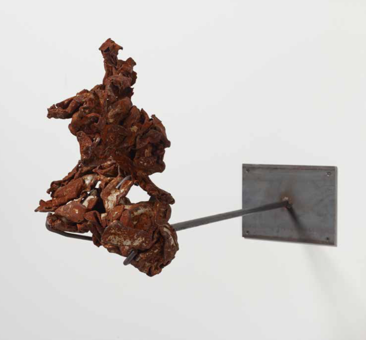 Lot #2
Carol Bove
Tat, 2013
Found metal and steel 25 x 12 × 9 1⁄2 inches